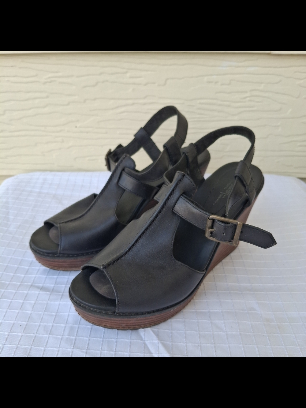 Timberland Black Leather Open-Toe Wedge Sandals Womens Sz 8